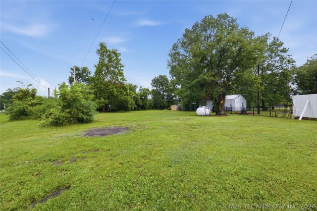 401 E Main Street, Adair, OK 74330