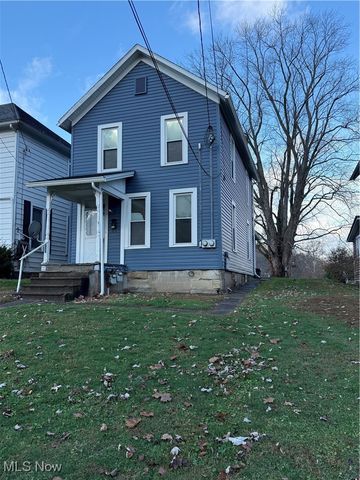 611 Riverside Drive, St Marys, WV 26170