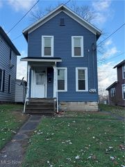 611 Riverside Drive, St Marys, WV 26170