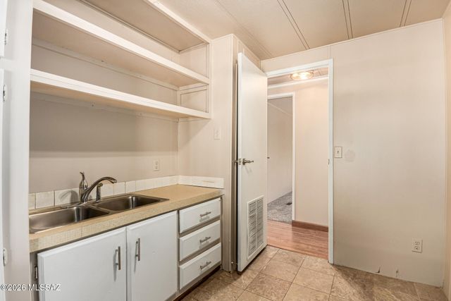 5850 S Bonney Avenue, Tucson, AZ 85706