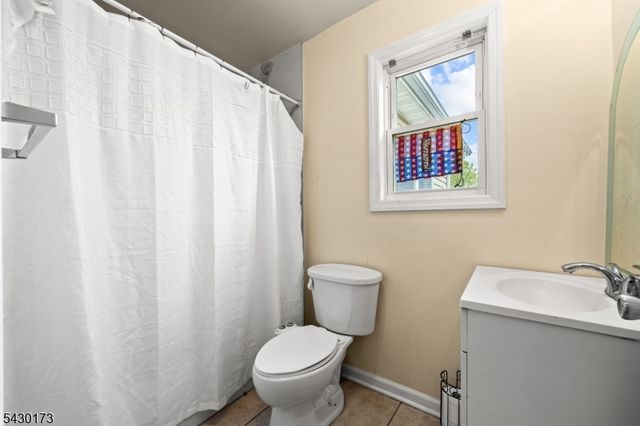 74 Wildwood Ave, Edison Twp., NJ 08837
