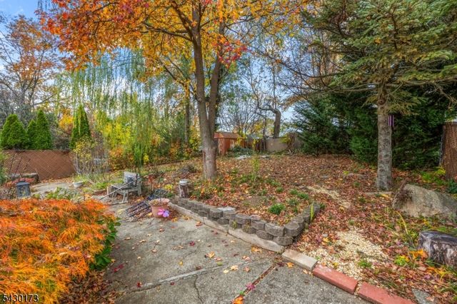 74 Wildwood Ave, Edison Twp., NJ 08837