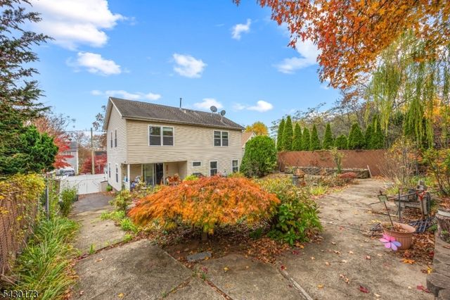 74 Wildwood Ave, Edison Twp., NJ 08837