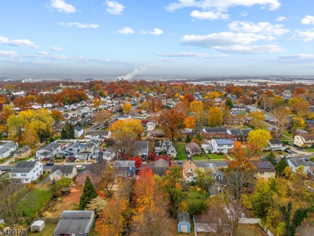 74 Wildwood Ave, Edison Twp., NJ 08837