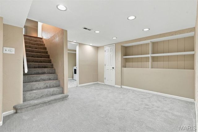 8435 Louwen Drive, Clayton, MO 63124