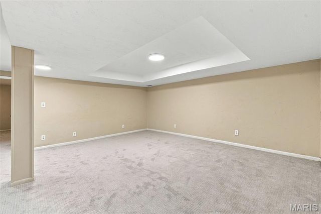 8435 Louwen Drive, Clayton, MO 63124