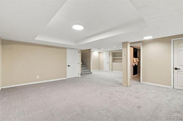8435 Louwen Drive, Clayton, MO 63124