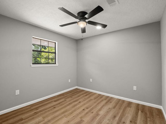 904 Cook Dr, Deridder, LA 70634