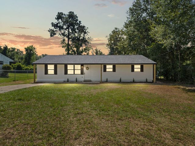 904 Cook Dr, Deridder, LA 70634