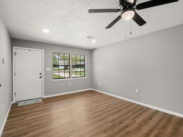 904 Cook Dr, Deridder, LA 70634