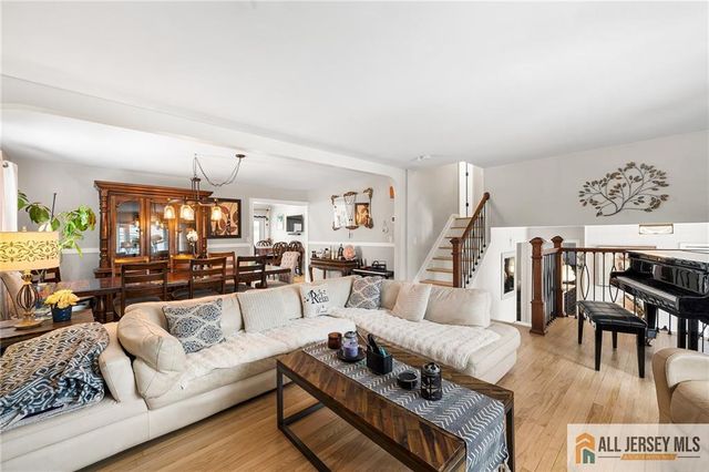 15 New Dover Avenue, Colonia, NJ 07067