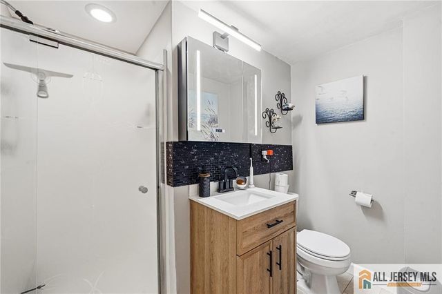 15 New Dover Avenue, Colonia, NJ 07067