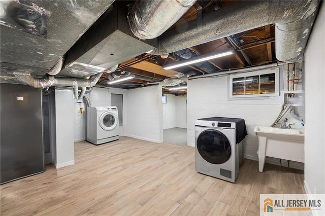 15 New Dover Avenue, Colonia, NJ 07067