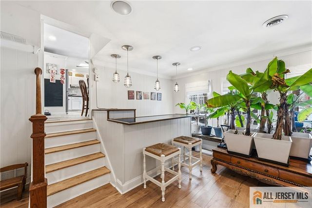 15 New Dover Avenue, Colonia, NJ 07067