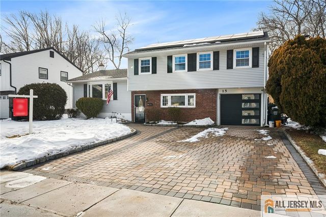 15 New Dover Avenue, Colonia, NJ 07067