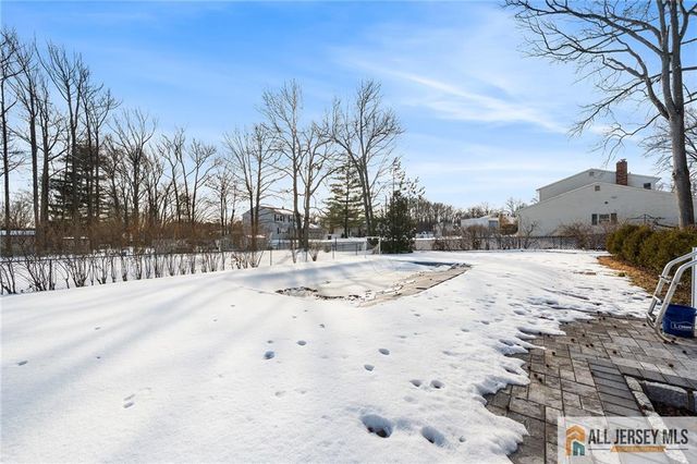 15 New Dover Avenue, Colonia, NJ 07067