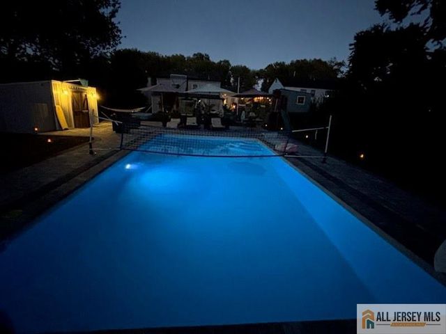 15 New Dover Avenue, Colonia, NJ 07067