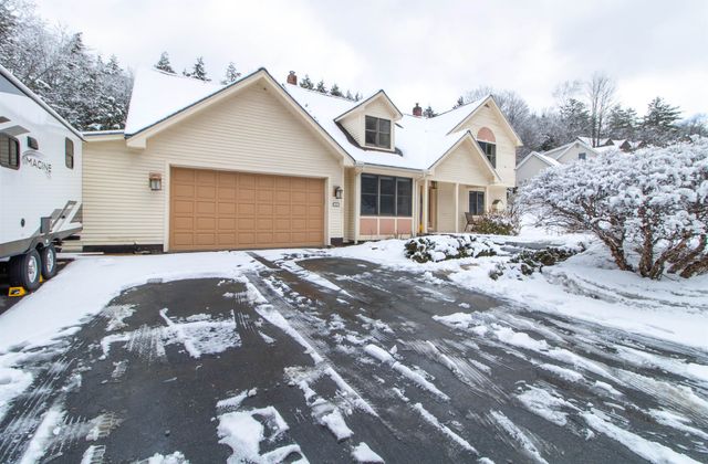 322 Farmer Drive, St. Johnsbury, VT 05819