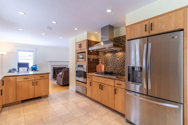 322 Farmer Drive, St. Johnsbury, VT 05819