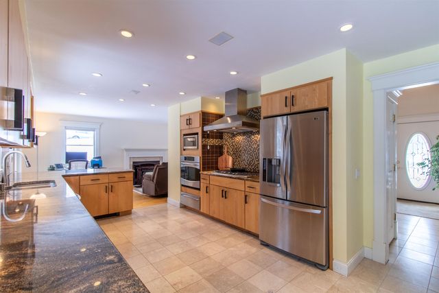 322 Farmer Drive, St. Johnsbury, VT 05819