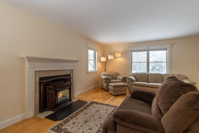 322 Farmer Drive, St. Johnsbury, VT 05819