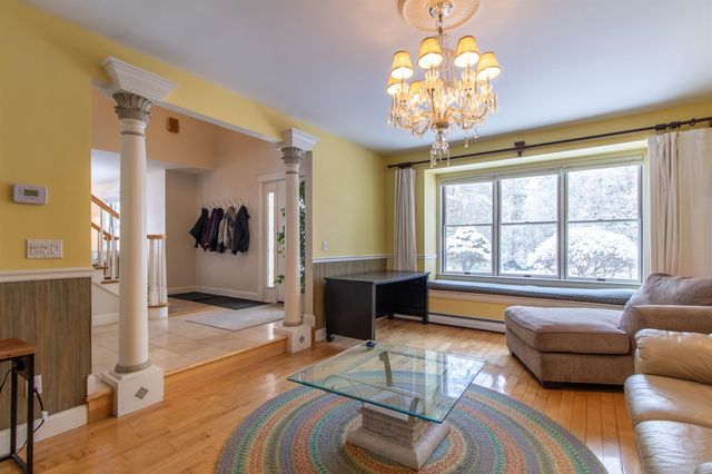 322 Farmer Drive, St. Johnsbury, VT 05819