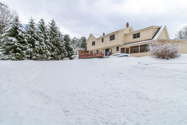322 Farmer Drive, St. Johnsbury, VT 05819
