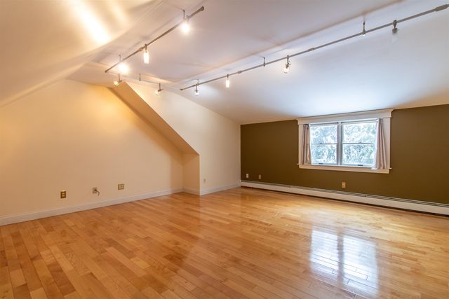 322 Farmer Drive, St. Johnsbury, VT 05819