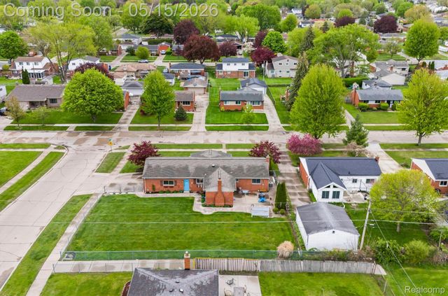 40769 Flagstaff Drive, Sterling Heights, MI 48313