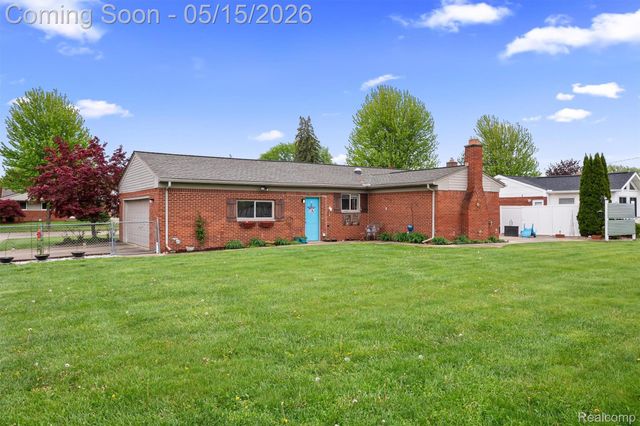 40769 Flagstaff Drive, Sterling Heights, MI 48313