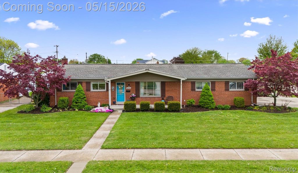 40769 Flagstaff Drive, Sterling Heights, MI 48313