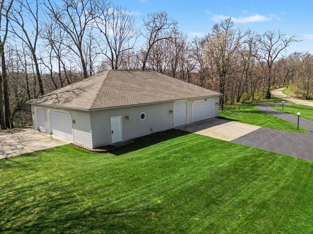13927 Carter Lake Street, Jones, MI 49061
