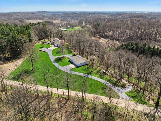 13927 Carter Lake Street, Jones, MI 49061