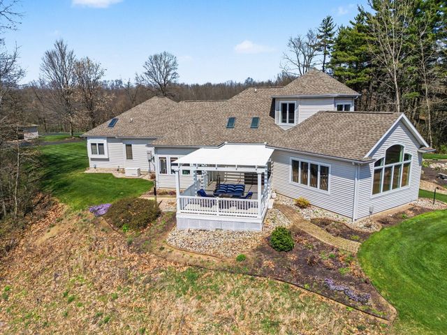 13927 Carter Lake Street, Jones, MI 49061