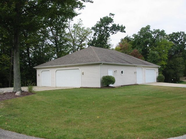 13927 Carter Lake Street, Jones, MI 49061