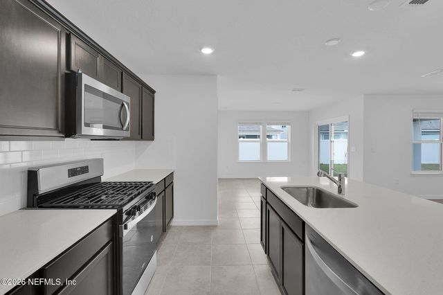 7046 SANDPERCH Street, Jacksonville, FL 32244