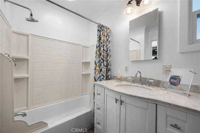 122 S Portola, Tustin, CA 92780