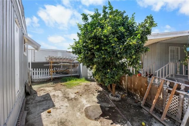 122 S Portola, Tustin, CA 92780