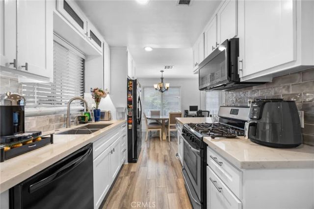 122 S Portola, Tustin, CA 92780