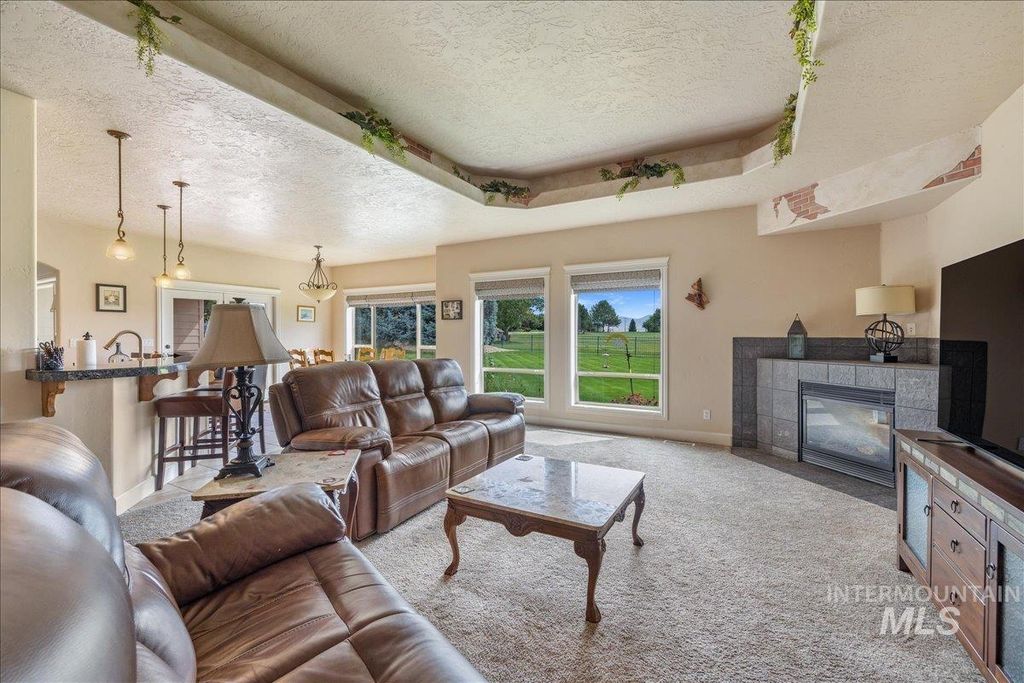 3134 N Merlot Place, Star, ID 83669 photo 2