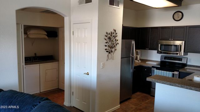 5335 E SHEA Boulevard 2028, Scottsdale, AZ 85254
