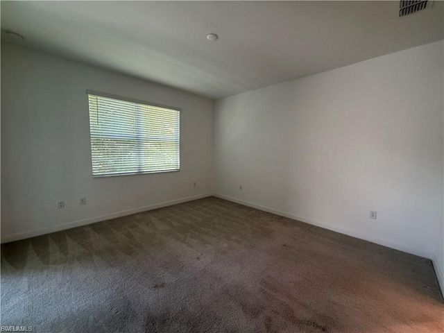 9077 Leatherwood LOOP, Lehigh Acres, FL 33936
