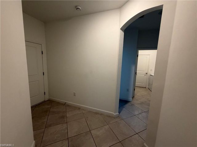 9077 Leatherwood LOOP, Lehigh Acres, FL 33936