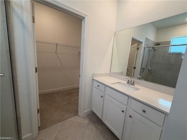 9077 Leatherwood LOOP, Lehigh Acres, FL 33936