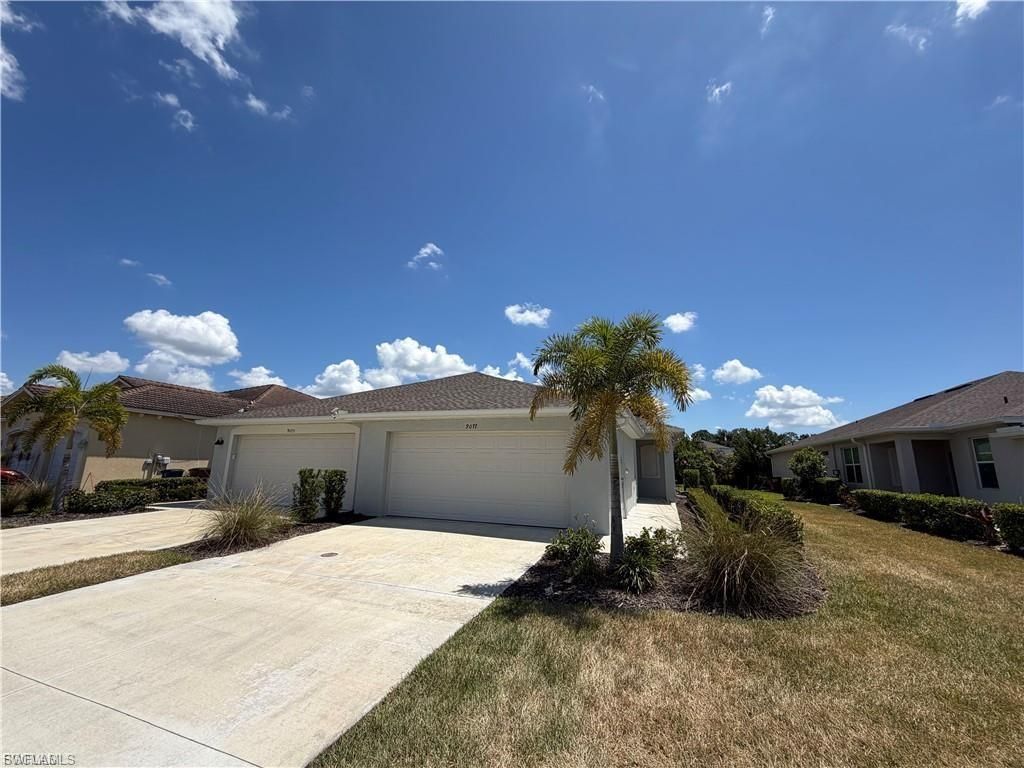 9077 Leatherwood LOOP, Lehigh Acres, FL 33936