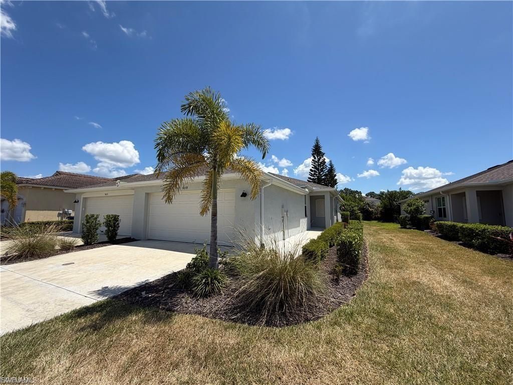 9077 Leatherwood LOOP, LEHIGH ACRES, FL 33936 — photo 3