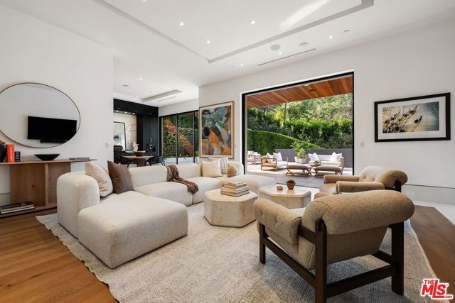 17335 Tramonto Drive, Pacific Palisades (los Angeles), CA 90272
