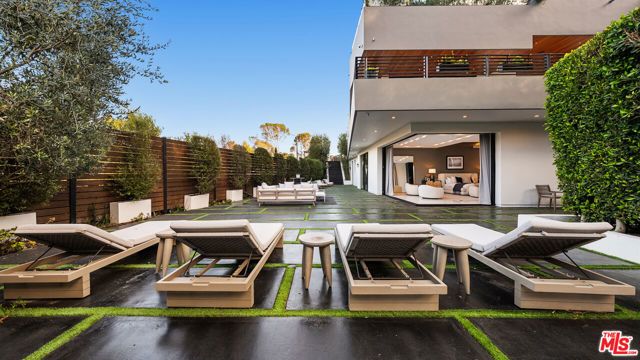 17335 Tramonto Drive, Pacific Palisades (los Angeles), CA 90272