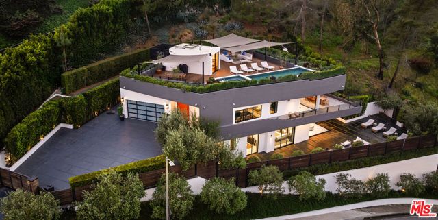 17335 Tramonto Drive, Pacific Palisades (los Angeles), CA 90272