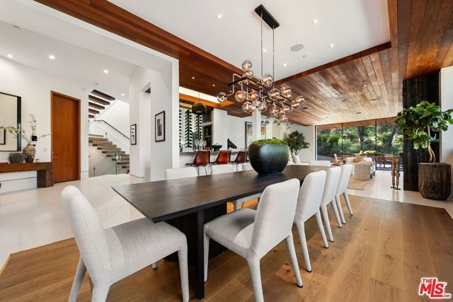 17335 Tramonto Drive, Pacific Palisades (los Angeles), CA 90272